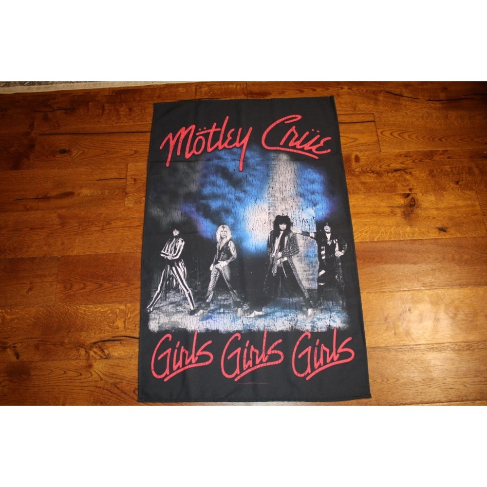 Motley Crew Girls Girls Girls Tapistry 3x5 - Picture 1 of 3